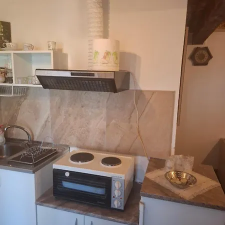 Salaṣtrikic 2 Apartman *