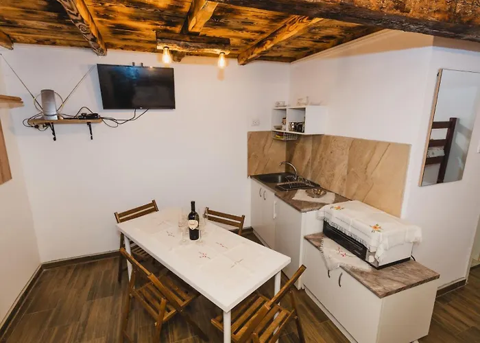 Salaṣtrikic 2 Subotica